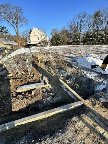 399609810_122120536970049766_1283999164880106237_n