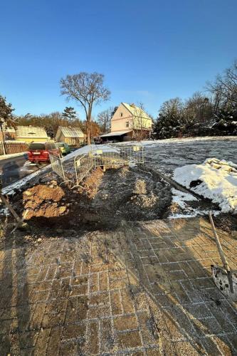 404780422_122120536958049766_3276829440241409214_n